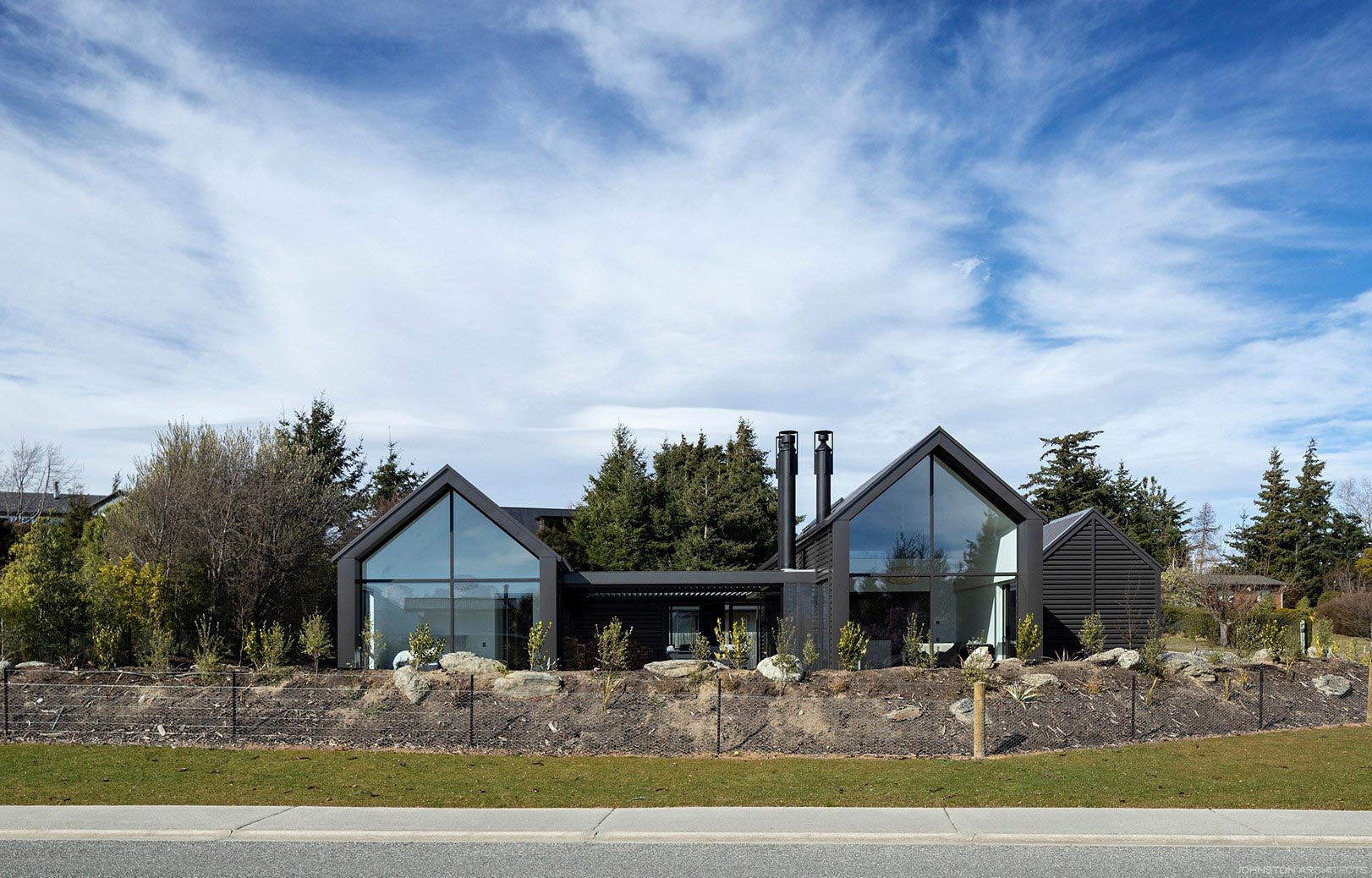 Johnston Architects 001 Bach Glass Profiled Metal Wanaka
